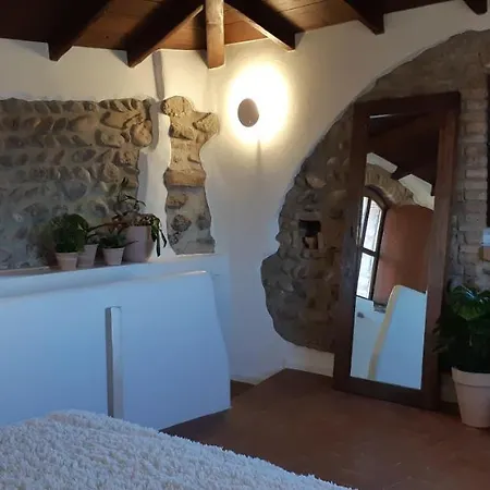 La Torre Medioevale Bed & Breakfast 4*