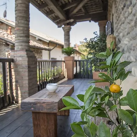 La Torre Medioevale Bed & Breakfast *