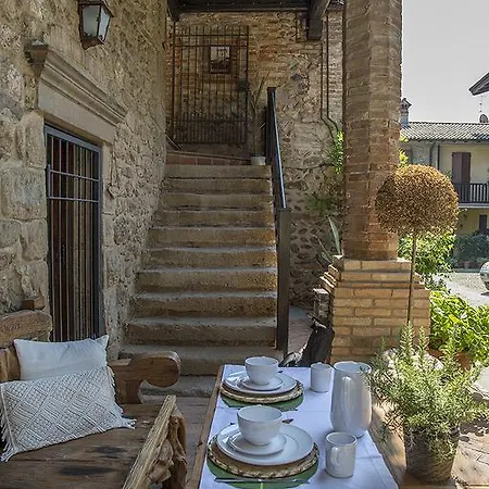 La Torre Medioevale Bed & Breakfast Marne di Filago