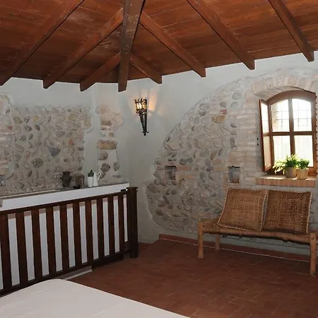 Bed & Breakfast La Torre Medioevale